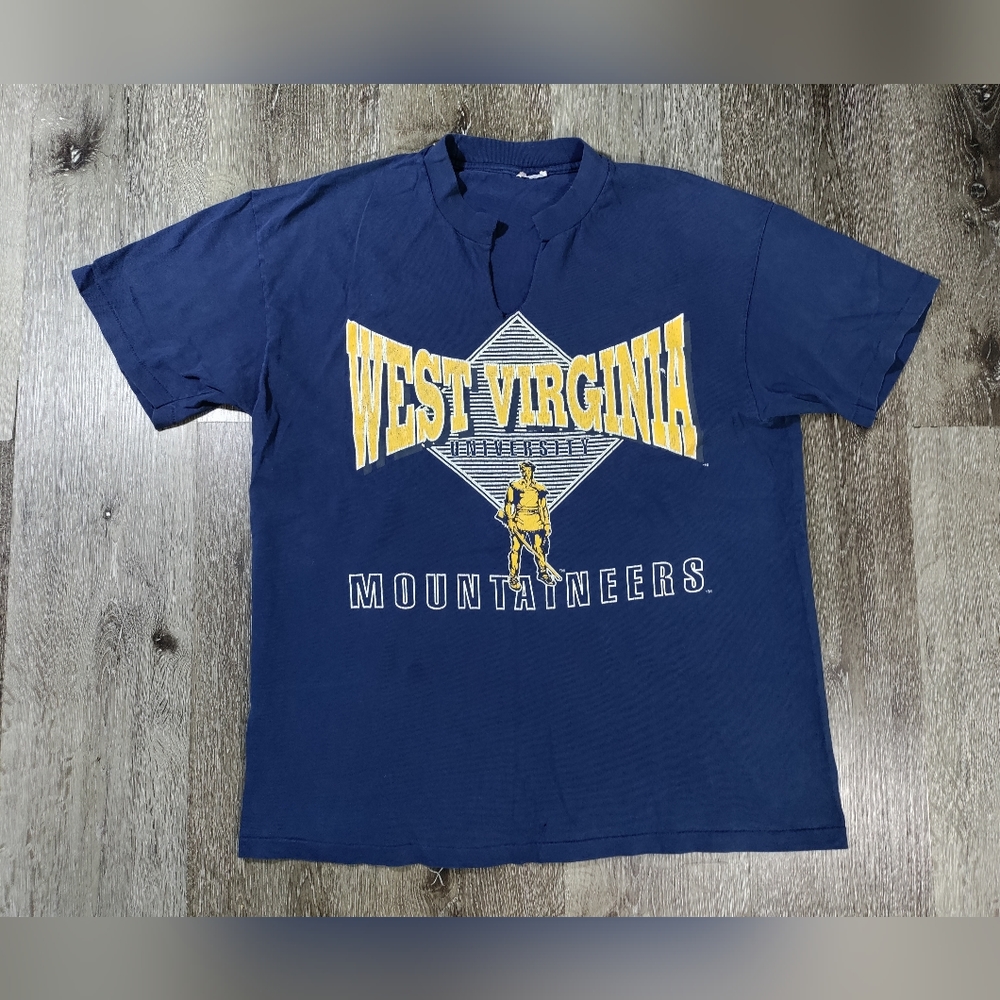 Vintage Mens West Virginia Mountaineers T-Shirt Size Medium